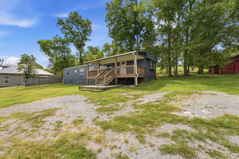 17 Switchboard Rd, Brush Creek, TN 38547