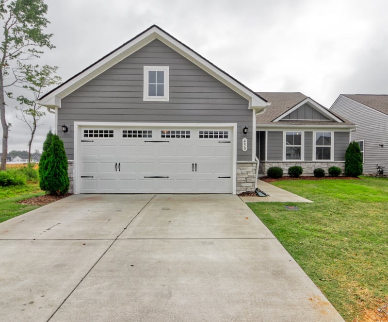 430 Saddleview Dr, White House, TN 37188