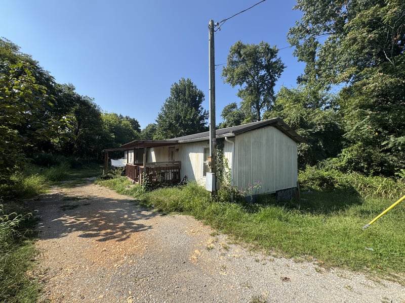 460 Pea Ridge Rd, Chestnut Mound, TN 38552