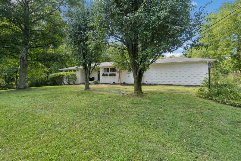 6567 Brownlee Dr, Nashville, TN 37205