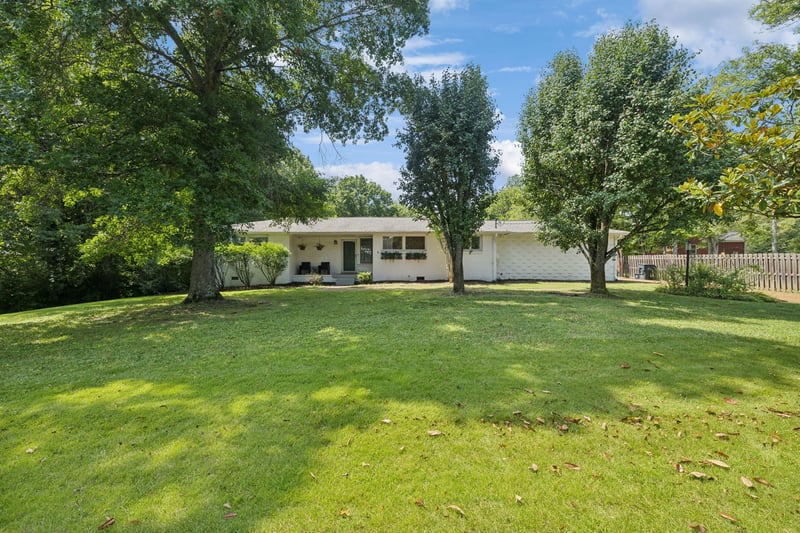 6567 Brownlee Dr, Nashville, TN 37205