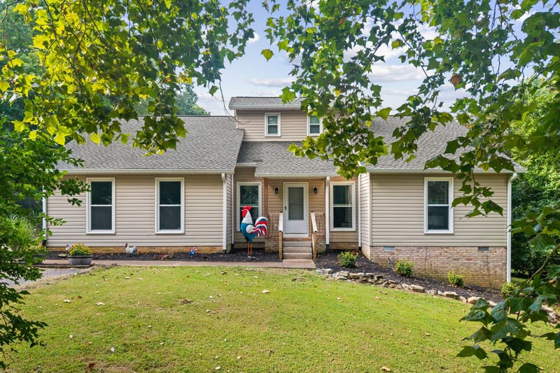 629 Blue Ridge Dr, Columbia, TN 38401