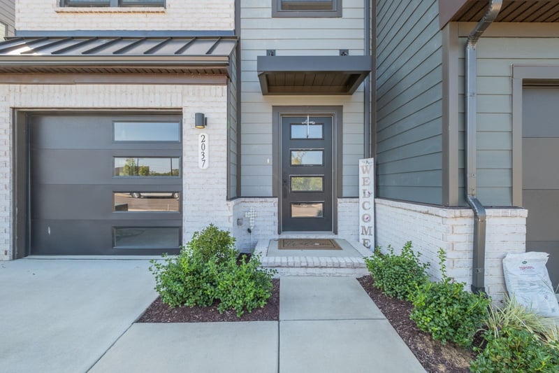 2037 Walnut Ln, Gallatin, TN 37066