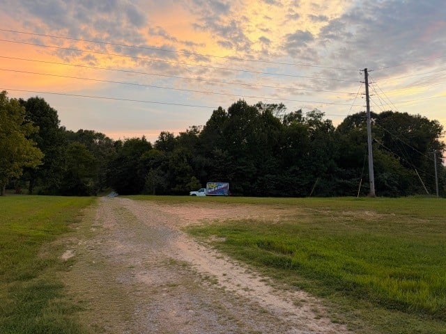 3231 Highway 52 E, Bethpage, TN 37022