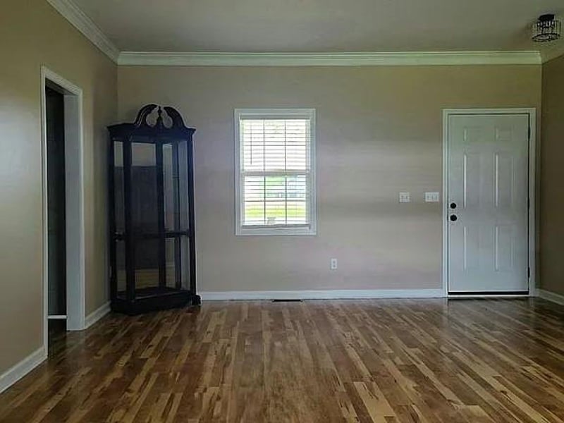 1324 Mockingbird Ln, Murfreesboro, TN 37130