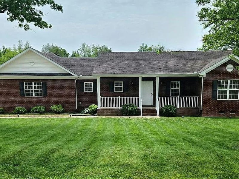 1324 Mockingbird Ln, Murfreesboro, TN 37130
