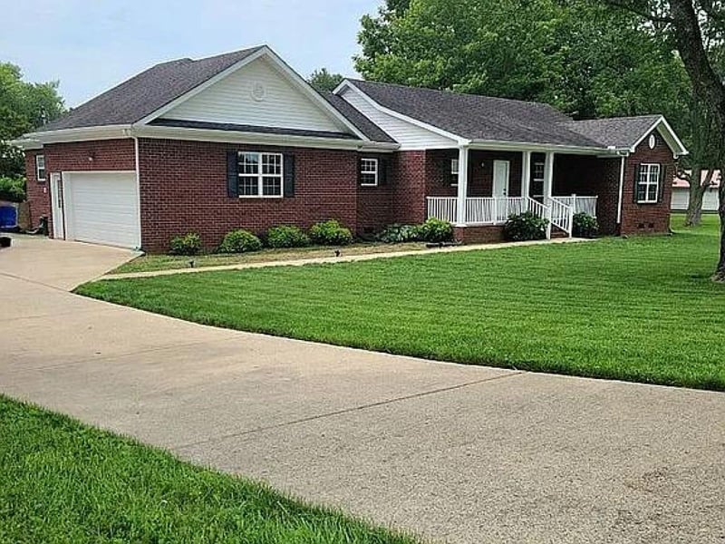 1324 Mockingbird Ln, Murfreesboro, TN 37130