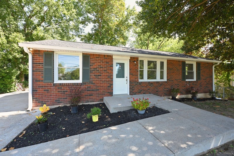 3944 Plantation Dr, Hermitage, TN 37076