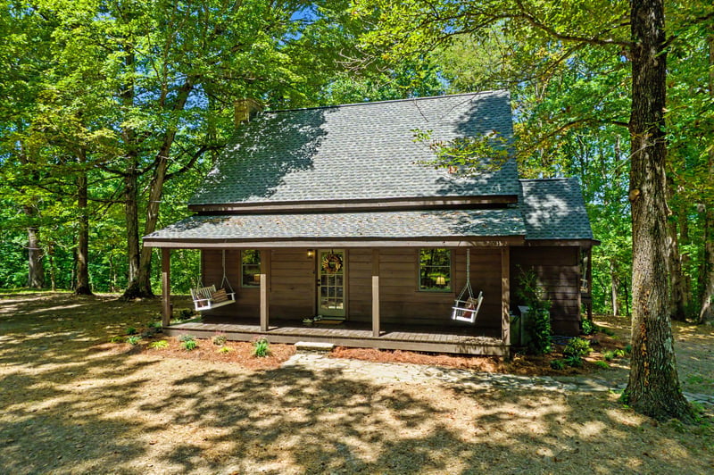 1453 Hawkins Rd, White Bluff, TN 37187