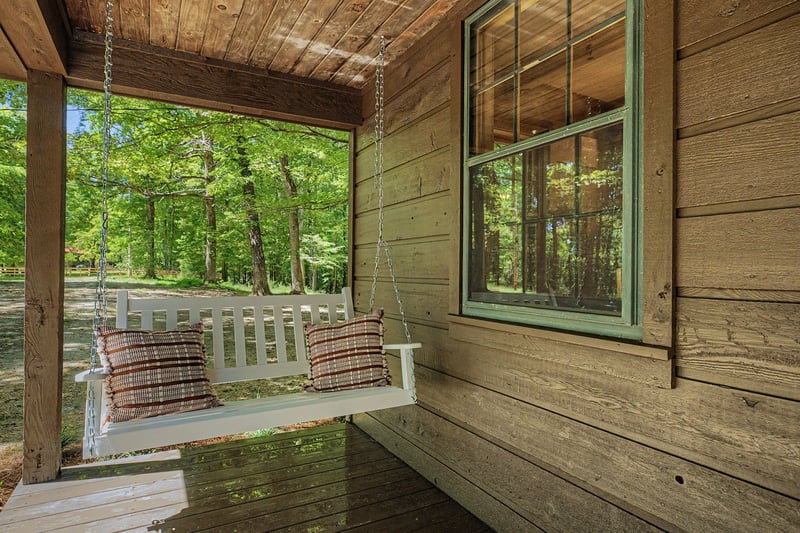 1453 Hawkins Rd, White Bluff, TN 37187