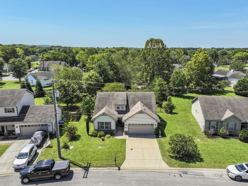 1121 Halverson Dr, Murfreesboro, TN 37128