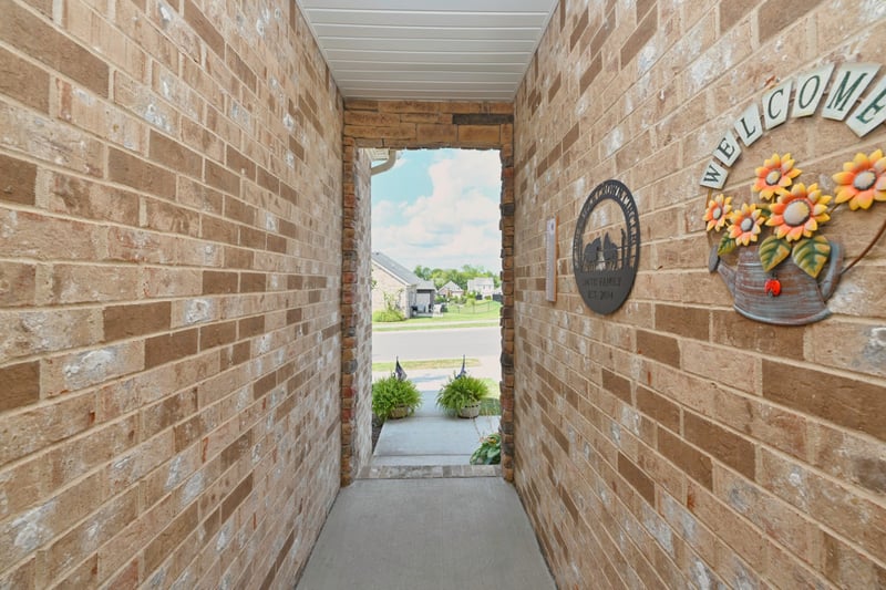 398 Triple Crown Cir, Gallatin, TN 37066