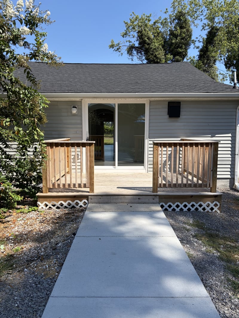 203 Coles Ferry Rd, Gallatin, TN 37066