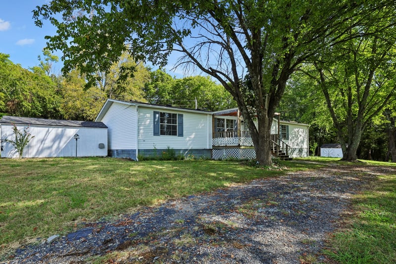 54 Bailey Rd, Watertown, TN 37184