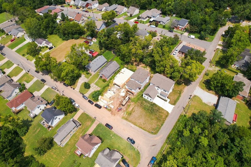 2403b Grover St, Nashville, TN 37207
