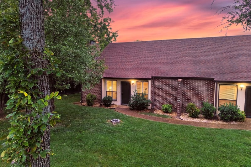 416 Castlewood Ln, Lebanon, TN 37087