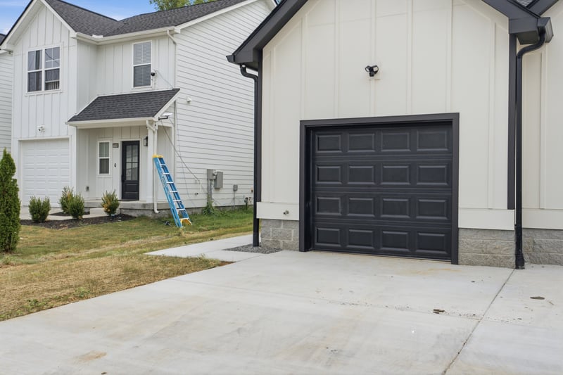 711 Demoss St #A, Gallatin, TN 37066