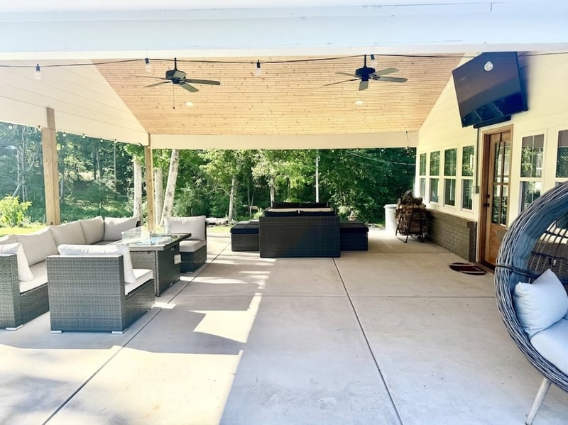 875 Coon Creek Rd, Dickson, TN 37055