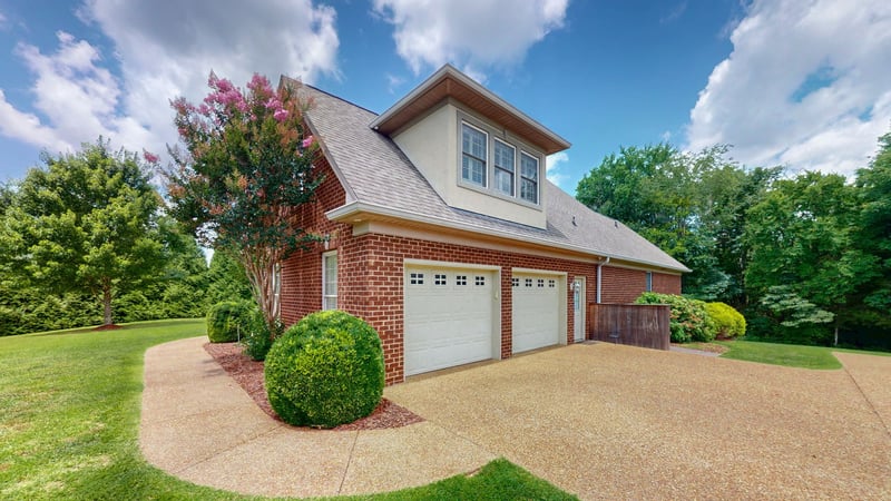 1007 Briarwood Dr, Cottontown, TN 37048