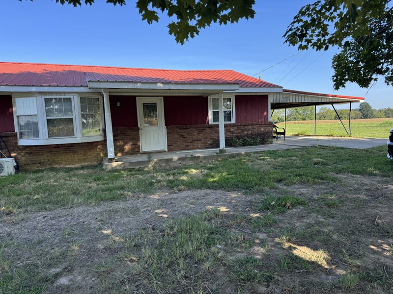 204 Nubia Rd, Westmoreland, TN 37186
