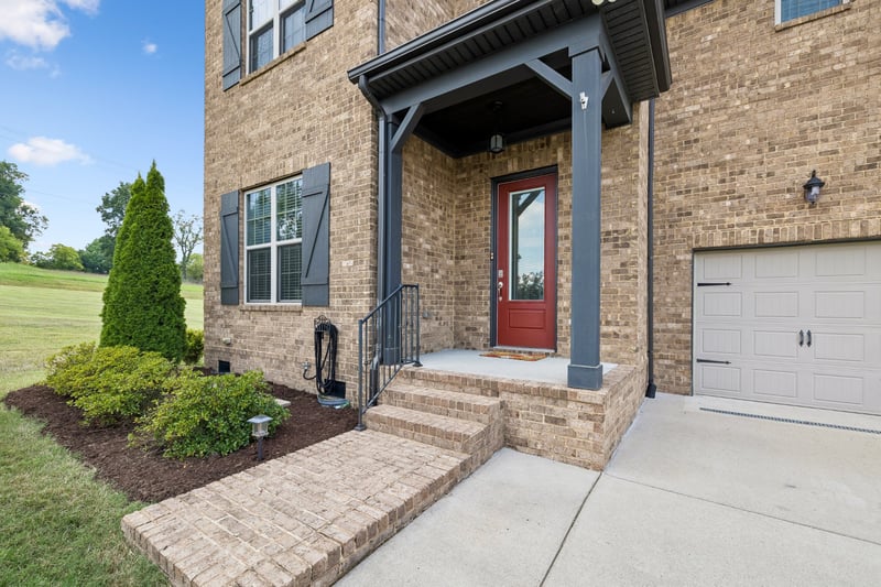 2944 Hadley Close Ln, Thompsons Station, TN 37179