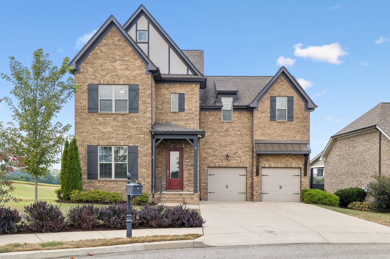 2944 Hadley Close Ln, Thompsons Station, TN 37179