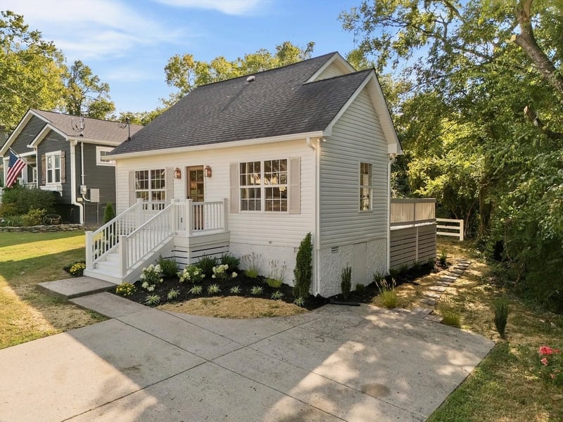 121 Oceola Ave, Nashville, TN 37209