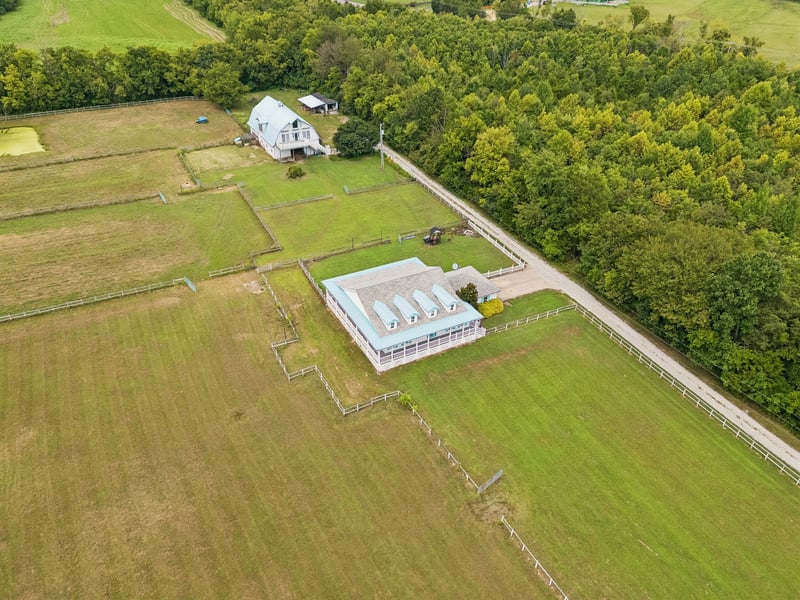 2290 Osburn Rd, Arrington, TN 37014