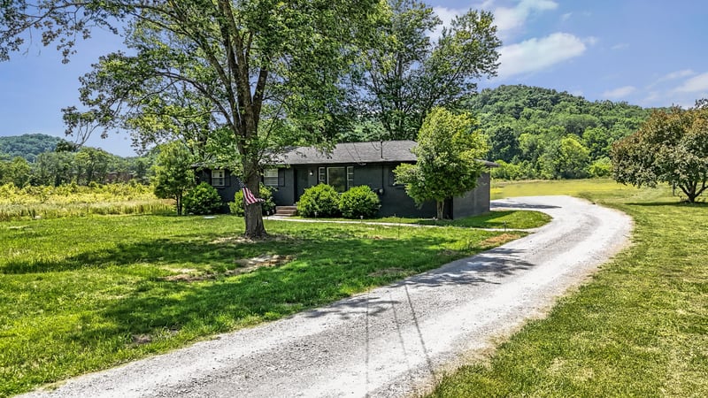 4686 Lickton Pike, Whites Creek, TN 37189