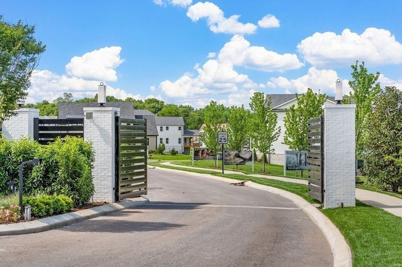 5004 Fairhaven Cir, Thompsons Station, TN 37179