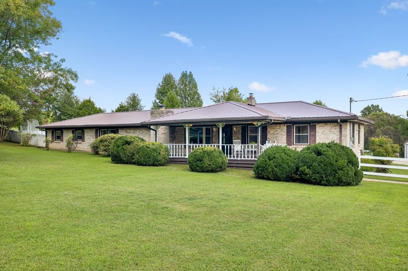 1310 Bakers Work Rd, Burns, TN 37029