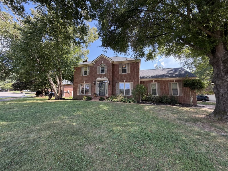 208 Heathersett Dr, Franklin, TN 37064