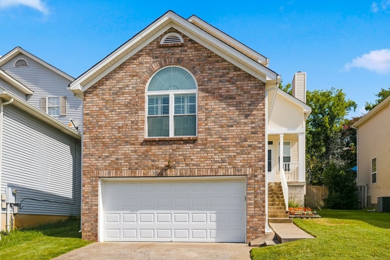 5936 Colchester Dr, Hermitage, TN 37076