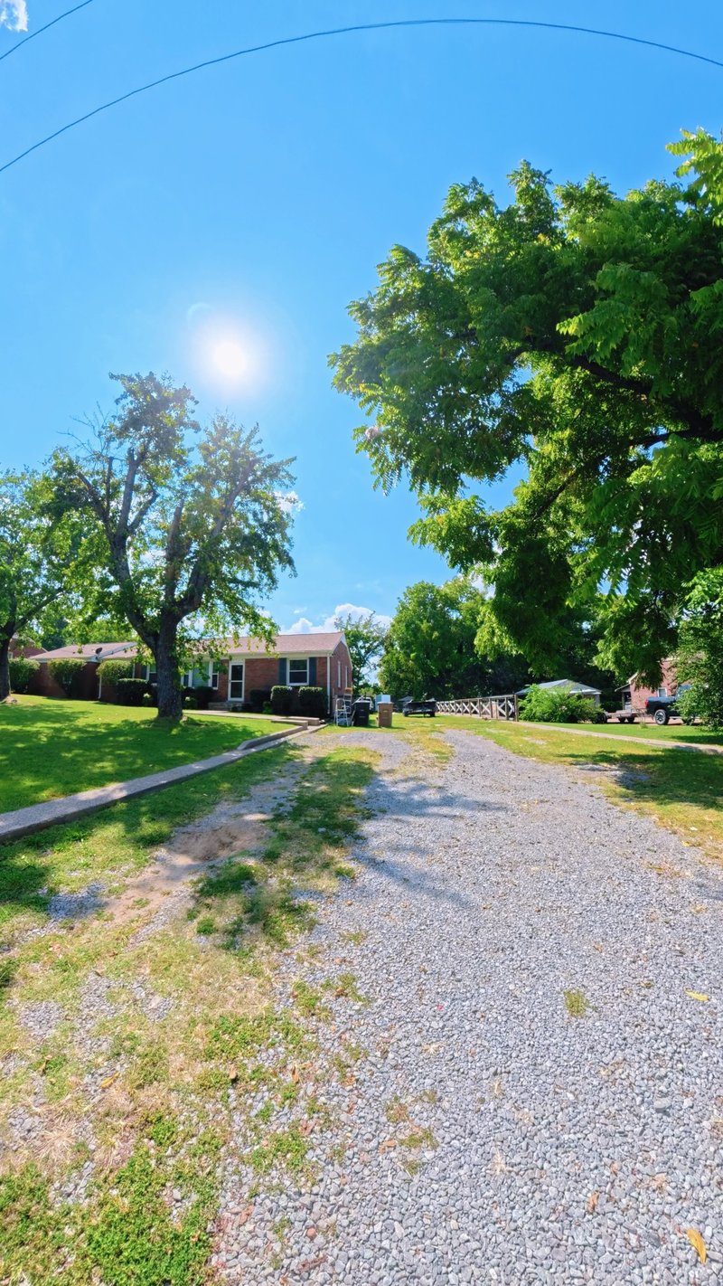 3915 E Ridge Dr, Nashville, TN 37211