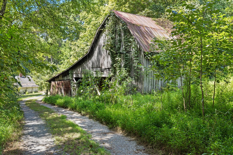1318 Old Clarksville Pike, Pleasant View, TN 37146