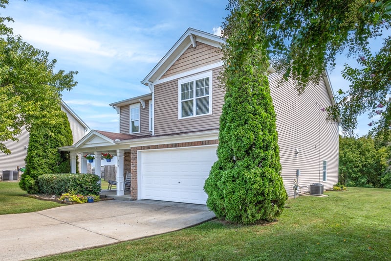 919 Grand Oak Dr, Smyrna, TN 37167