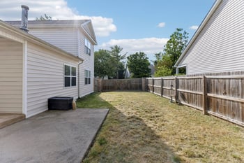 1961 Deep Woods Trl, Nashville, TN 37214