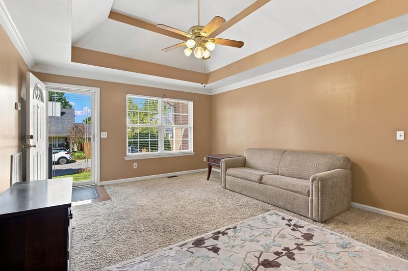 105 Clovercrest Dr, Hendersonville, TN 37075