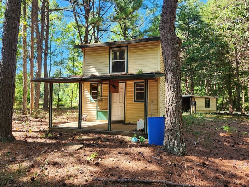 138 Vaughn Rd, Charlotte, TN 37036