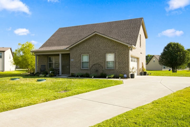 5443 Marisack Ct, Christiana, TN 37037