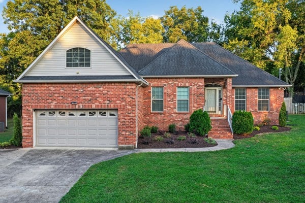 107 Cedar Forest Dr, Smyrna, TN 37167