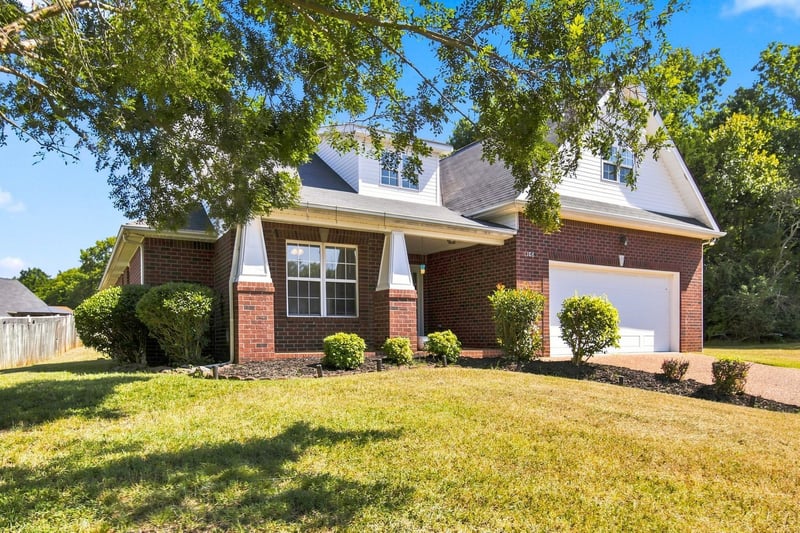 1106 Saddle Creek Dr, Mount Juliet, TN 37122