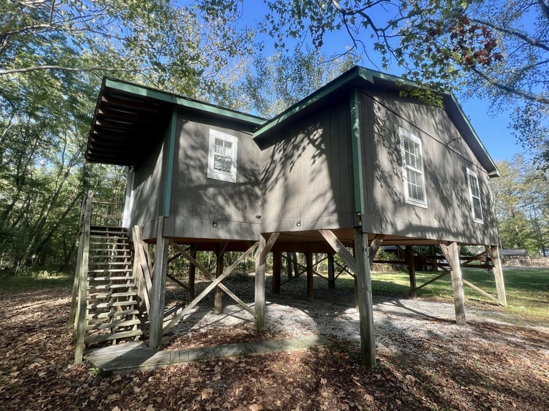 1518 Matlock Dr, Chapmansboro, TN 37035