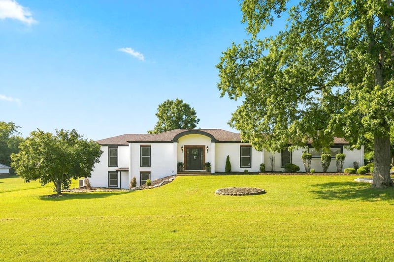 112 Oakmont Dr, Mount Juliet, TN 37122