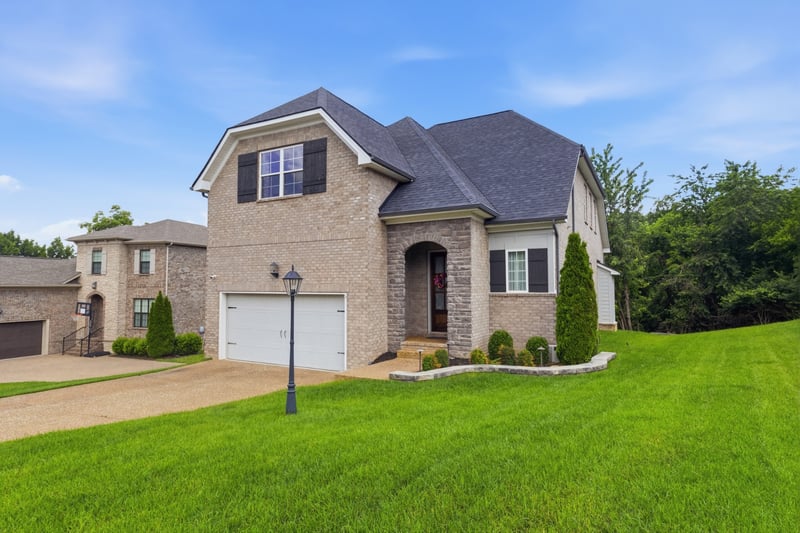 125 Ervin St, Hendersonville, TN 37075