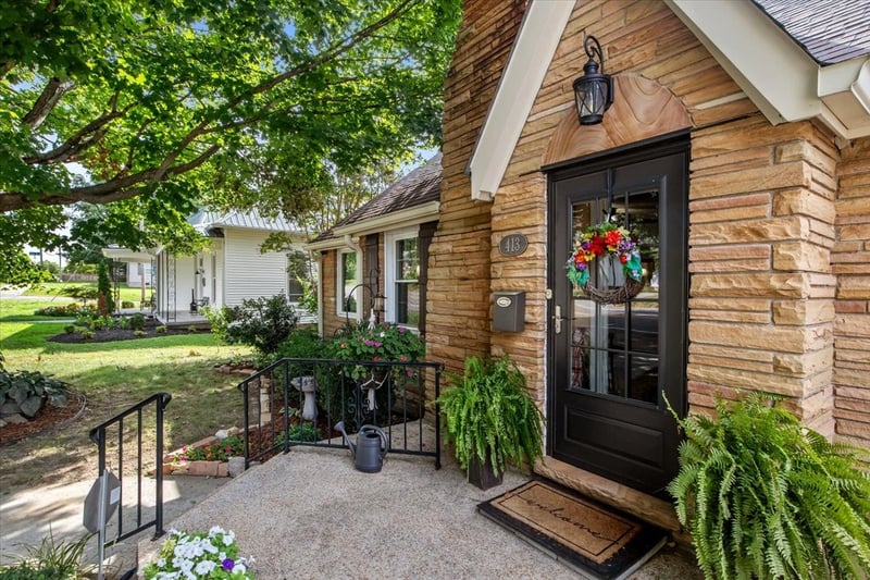 413 Center Ave, Dickson, TN 37055