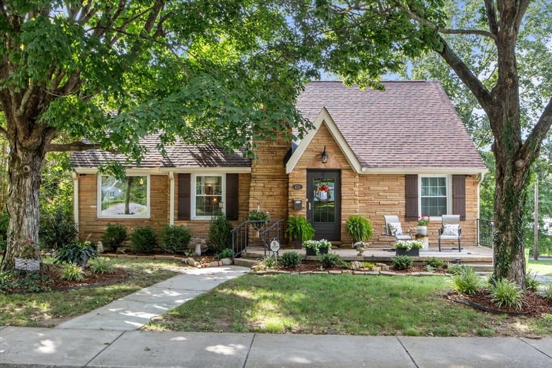 413 Center Ave, Dickson, TN 37055