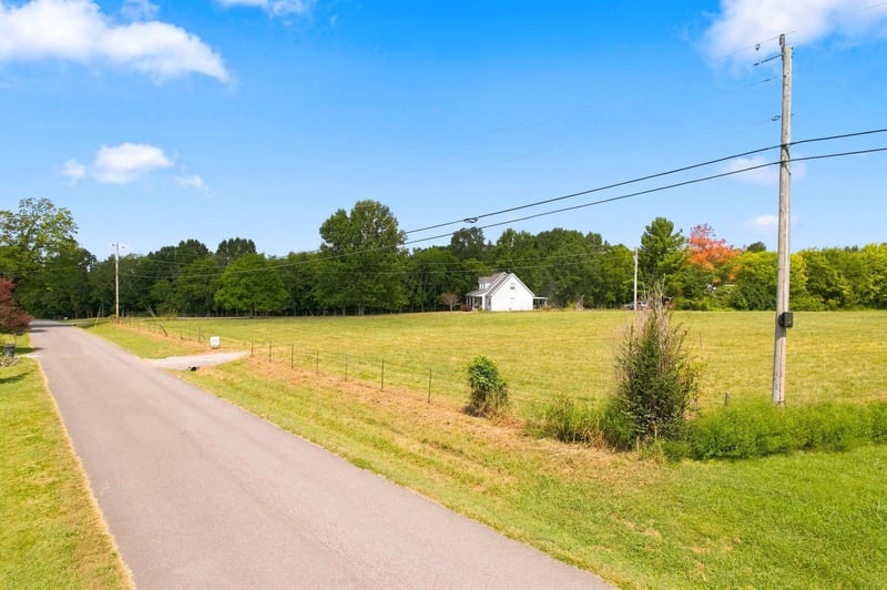 349 Branham Mill Rd, Gallatin, TN 37066