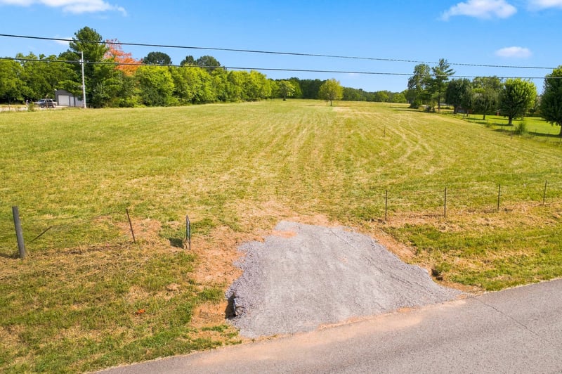 349 Branham Mill Rd, Gallatin, TN 37066