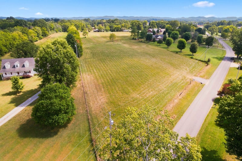 349 Branham Mill Rd, Gallatin, TN 37066